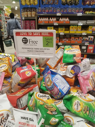 Drug Store «Walgreens», reviews and photos, 1490 Rock Springs Rd, Apopka, FL 32712, USA