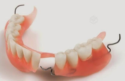 Reparación de prótesis dental a domicilio