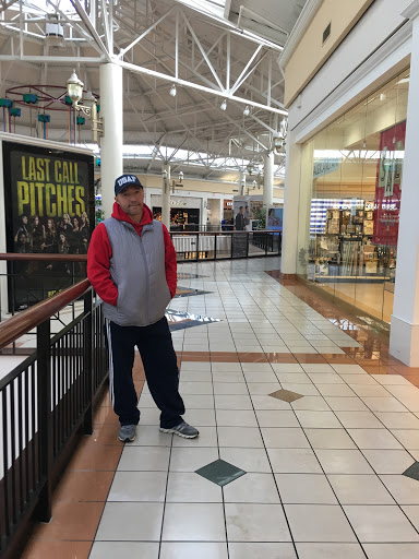 Computer Store «Apple Willow Grove Park», reviews and photos, 2500 W Moreland Rd, Willow Grove, PA 19090, USA