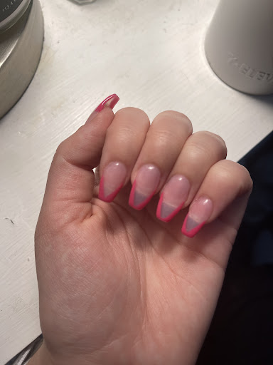 Beauty Salon «Hungry Hair Salon», reviews and photos, 680 W Shaw Ave, Fresno, CA 93704, USA