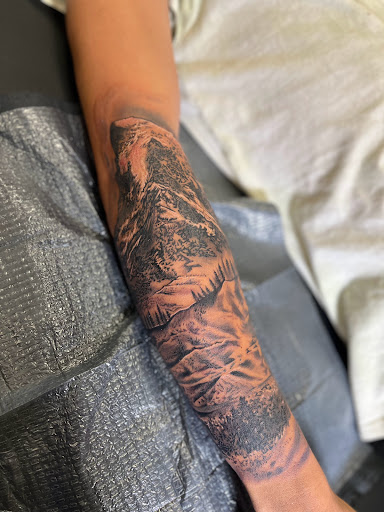 Tattoo Shop «ForeverTat2», reviews and photos, 2962 Pleasant Hill Rd, Kissimmee, FL 34746, USA