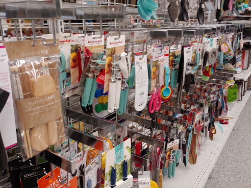 Clothing Store «Ross Dress for Less», reviews and photos, 2365 S Hwy 27, Clermont, FL 34711, USA