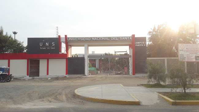 Opiniones de UNS Puerta 2 en Nuevo Chimbote - Universidad