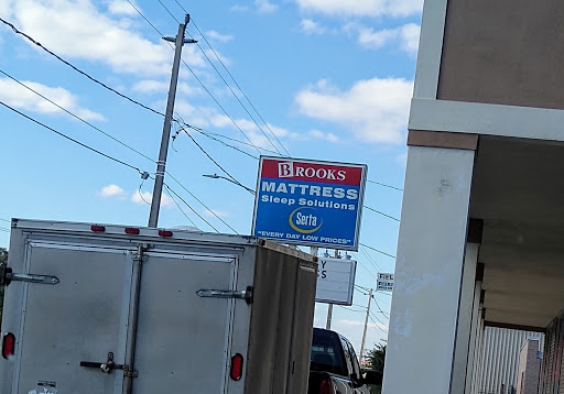 Brooks Furniture, 2951 Havendale Blvd NW, Winter Haven, FL 33881, USA, 