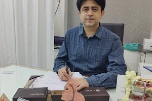 Dr Deepak Bajaj - Surgical Gastroenterologist/General Surgeon/Gall Bladder stone/Hernia/Appendix/Cancer Treatment in Bathinda image