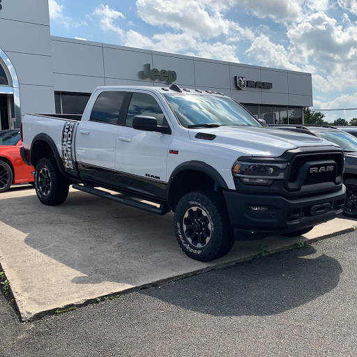Car Dealer «Lucas Chrysler Jeep Dodge RAM», reviews and photos, 1624 NJ-38, Lumberton, NJ 08048, USA