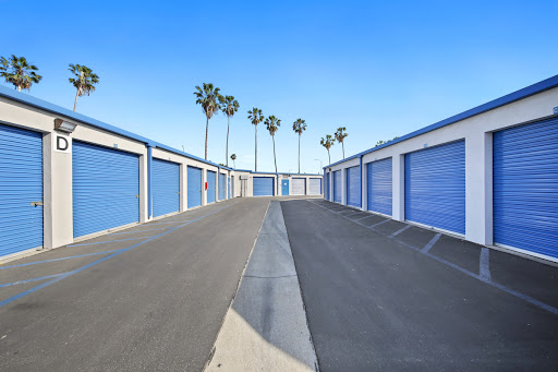 Self-Storage Facility «US Storage Centers», reviews and photos, 15237 S Brand Blvd, Mission Hills, CA 91345, USA