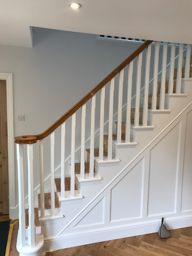 Comments and reviews of A Mills & Sons Decorating & Carpentry