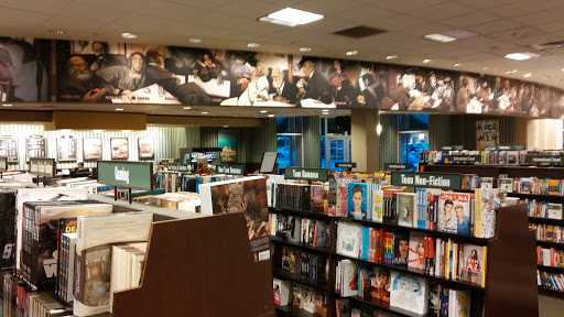 Book Store «Barnes & Noble», reviews and photos, 1819 Reisterstown Rd, Pikesville, MD 21208, USA