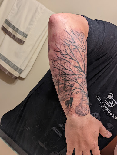 Tattoo Shop «9 Tattoo», reviews and photos, 2443 Orange Ave NE, Roanoke, VA 24012, USA