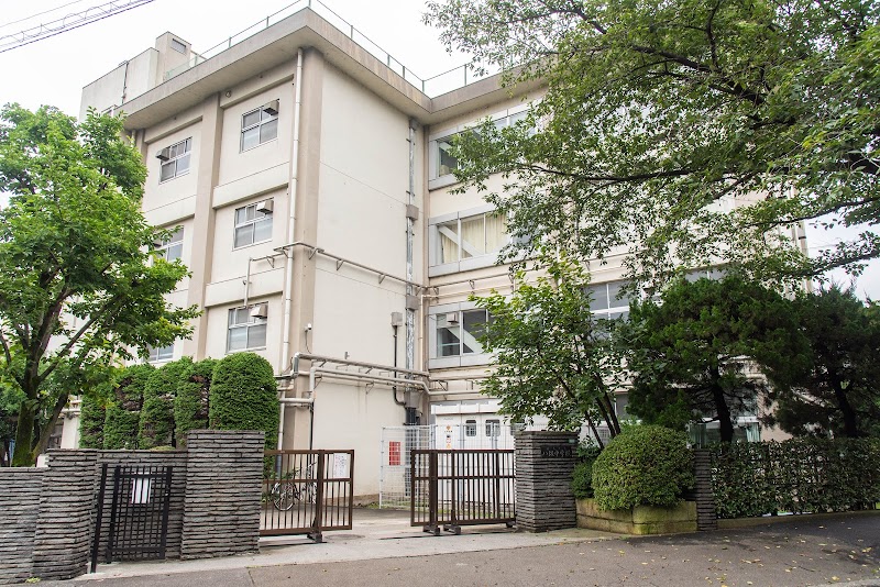 練馬区立八坂中学校