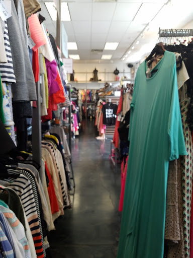 Clothing Store «Uptown Cheapskate», reviews and photos, 62 N 600 W, American Fork, UT 84003, USA