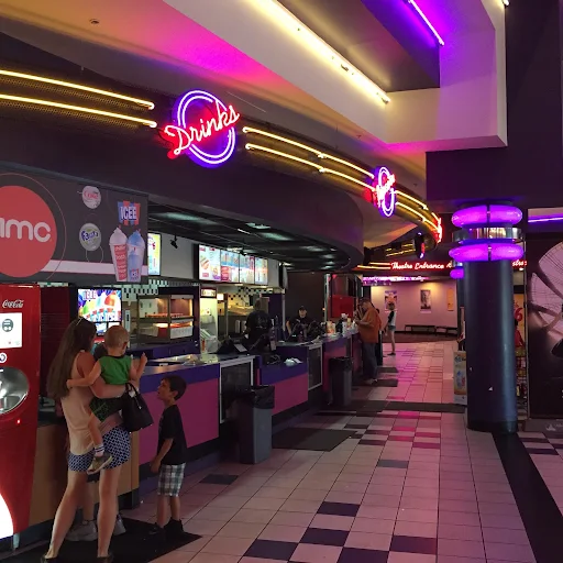 Movie Theater «AMC Classic Crossroads Mall 16», reviews and photos