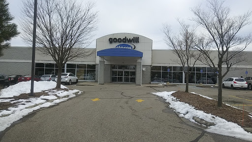 Thrift Store «Goodwill Store», reviews and photos, 3270 29th St SE, Kentwood, MI 49508, USA