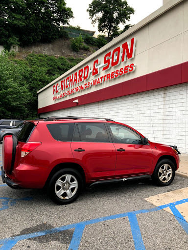Appliance Store «P.C. Richard & Son», reviews and photos, 2323 Central Park Ave, Yonkers, NY 10710, USA