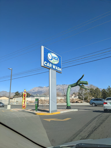Quickshine Express Car Wash en Albuquerque