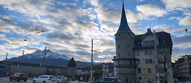 Kommentare und Rezensionen über Bäckerei Hug - Luzern Schwanenplatz