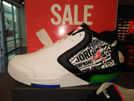 Clothing Store «Nike Factory Store», reviews and photos, 2350 Grand Cypress Dr #350, Wesley Chapel, FL 33544, USA