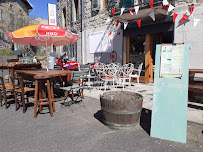 Atmosphère du Café Auberge des Acacias 2023 à Champagnat-le-Jeune - n°1