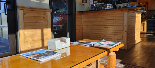 Auto Body Shop «LOF-Xpress Oil Change - Ames», reviews and photos, 520 S Duff Ave, Ames, IA 50010, USA