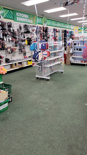 Dollar Store «Dollar Tree», reviews and photos, 266 N Telegraph Rd, Pontiac, MI 48341, USA