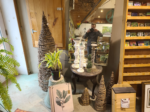 Garden Center «Victoria Gardens», reviews and photos, 1 Cottekill Rd, Rosendale, NY 12472, USA