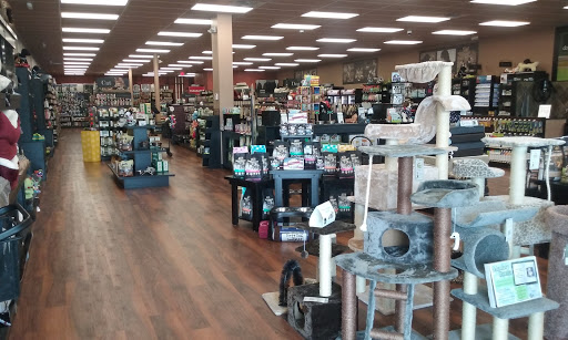 Pet Supply Store «Pet Valu», reviews and photos, 8928 Darrow Rd D101, Twinsburg, OH 44087, USA