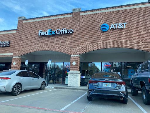 Print Shop «FedEx Office Print & Ship Center», reviews and photos, 240 N Denton Tap Rd #470, Coppell, TX 75019, USA
