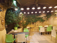 Atmosphère du Restaurant La Croq Au Sel Sarl à Gallargues-le-Montueux - n°1