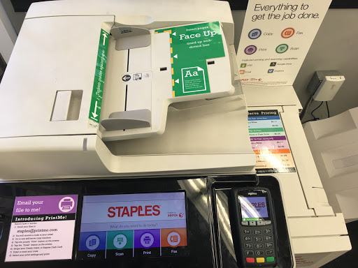 Office Supply Store «Staples», reviews and photos, 2950 Belcrest Center Dr, Hyattsville, MD 20782, USA