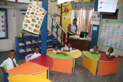 S.T & T Regency International Schools, G.R.A, 20 Remi Fani-Kayode Ave, Onigbongbo 100001, Ikeja, Nigeria, Primary School, state Lagos