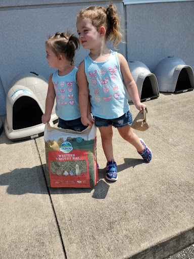 Pet Supply Store «Saluda River Pet», reviews and photos, 130 Robin Helton Dr, Boiling Springs, SC 29316, USA