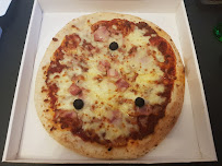Plats et boissons du Pizzas à emporter Distributeur à pizza Les 4 Saisons Distribution 7j/7 à Nancy - n°13