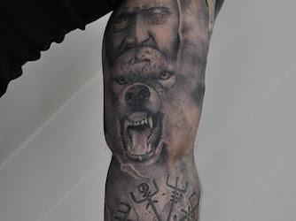 Skingraphix Tattoo Berlin , Mike Pedross