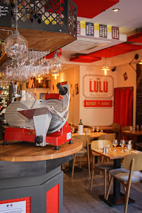 Atmosphère du Restaurant français Chez Lulu à Saint-Germain-en-Laye - n°15