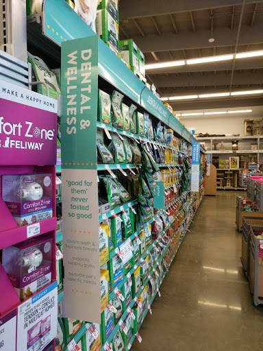 Pet Store «PetSmart», reviews and photos, 11805 Willow Creek Dr, Auburn, CA 95603, USA