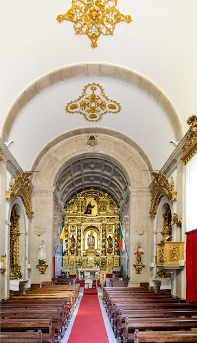 Avaliações doIgreja de São Dâmaso em Guimarães - Igreja