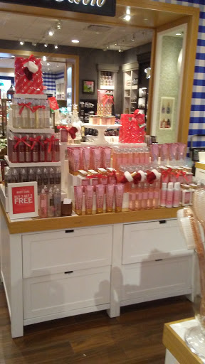 Beauty Supply Store «Bath & Body Works», reviews and photos, 34986 Midway Outlet Dr, Rehoboth Beach, DE 19971, USA