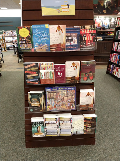 Book Store «Barnes & Noble», reviews and photos, 1076 Post Rd E, Westport, CT 06880, USA