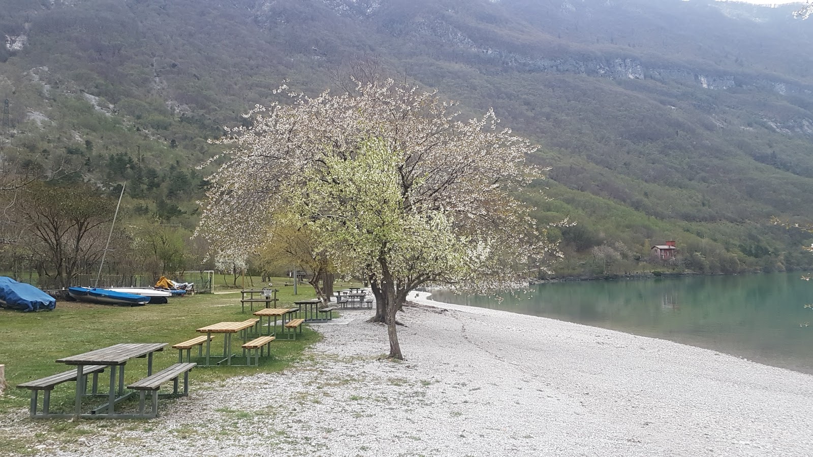 Photo of Lago Morto beach amenities area