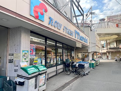 万代 小阪店
