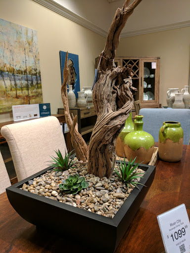 Furniture Store «Havertys Furniture», reviews and photos, 2 Buckingham Plantation Dr, Bluffton, SC 29910, USA