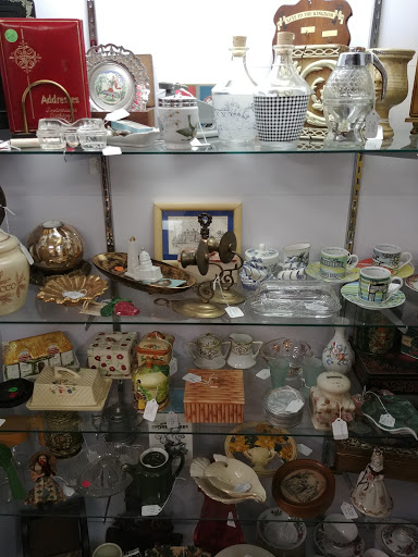 Consignment Shop «Red Door Consignment Store», reviews and photos, 1704 NJ-33, Trenton, NJ 08690, USA