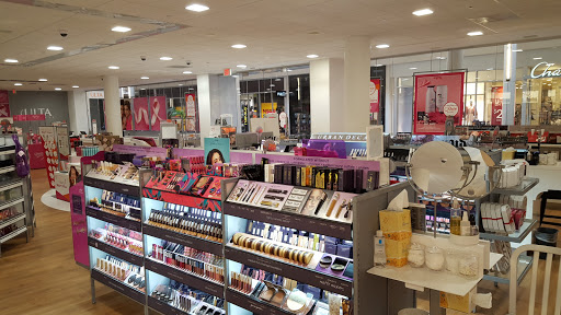 Shopping Mall «Vancouver Mall», reviews and photos, 8700 NE Vancouver Mall Dr, Vancouver, WA 98662, USA