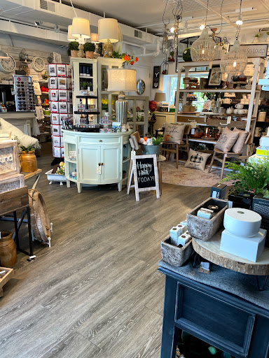 Home Goods Store «Real Deals On Home Decor», reviews and photos, 75 Westgate Dr NE, Newark, OH 43055, USA