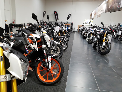 BMW Motorcycle Dealer «BMW Motorcycles of Burbank», reviews and photos, 2913 N Ontario St, Burbank, CA 91504, USA