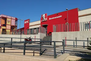 Restaurante KFC image