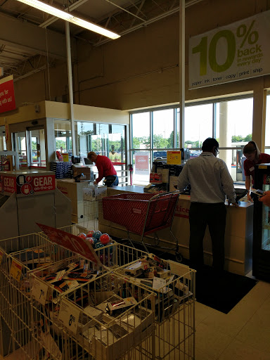 Office Supply Store «Office Depot», reviews and photos, 392 E Rand Rd, Arlington Heights, IL 60004, USA