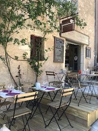 Atmosphère du Restaurant l' Antre des Flaveurs - La Table du Producteur à Saint-Cirq-Lapopie - n°6