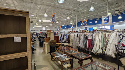Thrift Store «Grand & Mountain View Goodwill Retail Store & Donation Center», reviews and photos